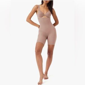 SPANX Seamless High-Waisted Shaper Short Shapewear in Cafe au Lait Size 2X NWT